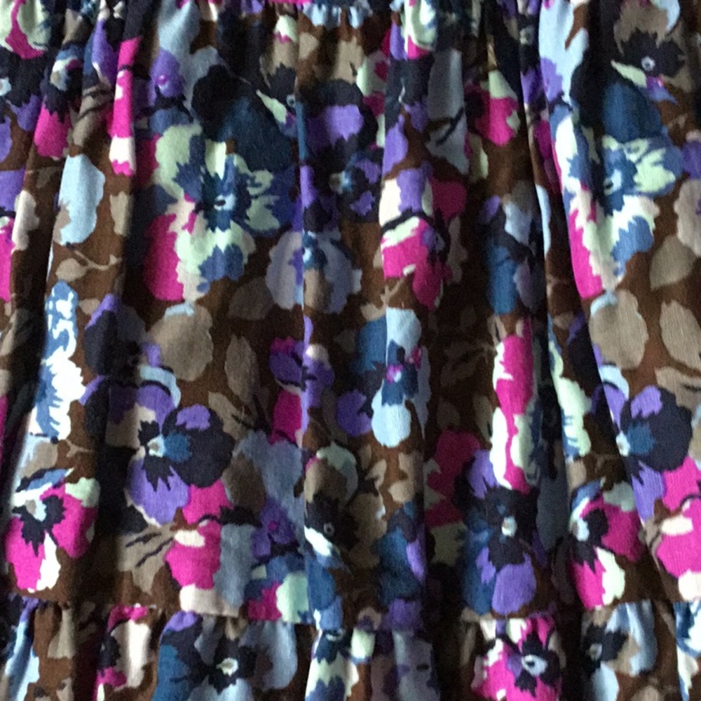 Spring dress - Picture 6 of 8
